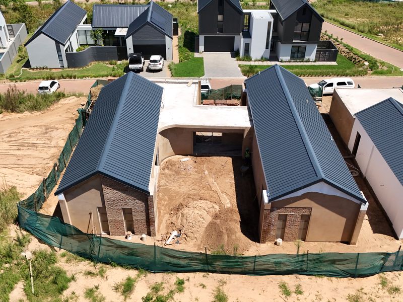 Modern Single-Level Home in Elaleni Coastal Estate – 3 Bedroom Eco-Focused Living - Photo 2