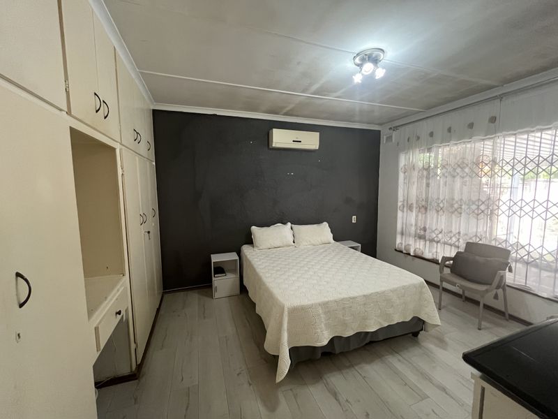 3 bedroom townhouse in Amanzimtoti - Photo 10