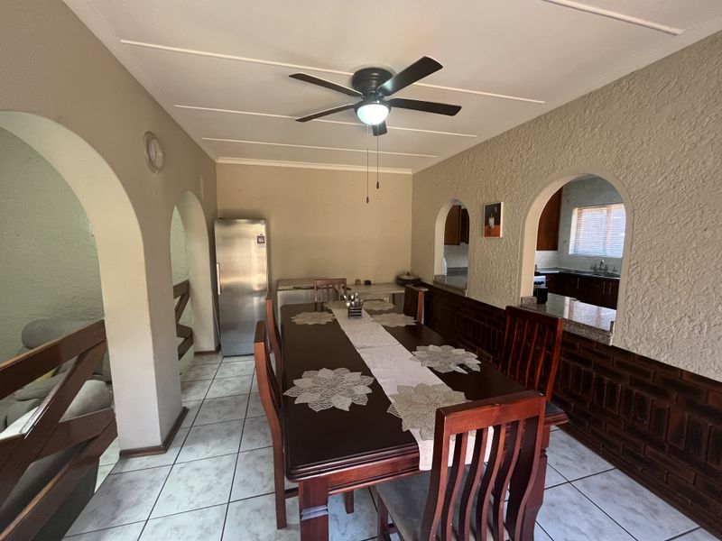 3 bedroom townhouse in Amanzimtoti - Photo 7