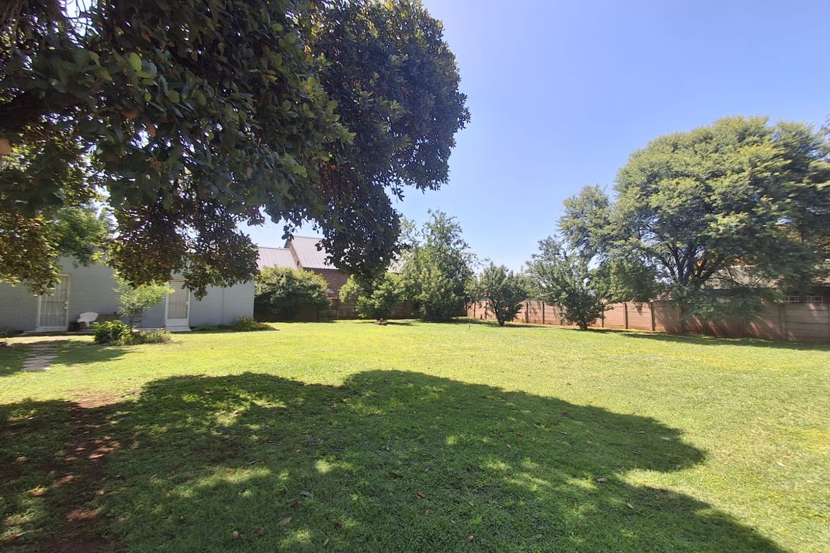 Newly renovated 1 Bedroom Apartment in  Meyerton Central. - Photo 5