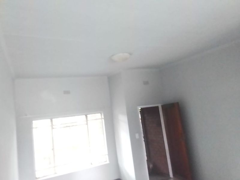 Newly renovated 1 Bedroom Apartment in  Meyerton Central. - Photo 9