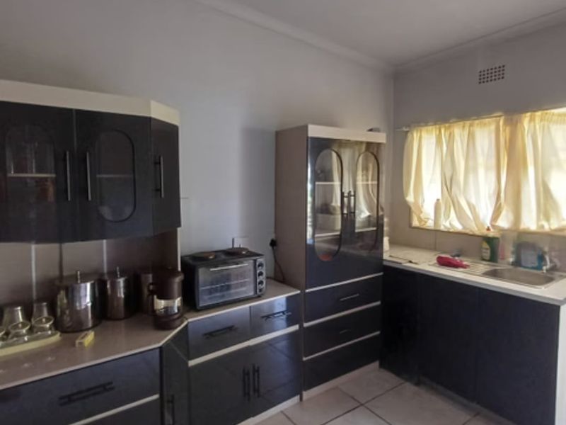 Newly renovated 1 Bedroom Apartment in  Meyerton Central. - Photo 7