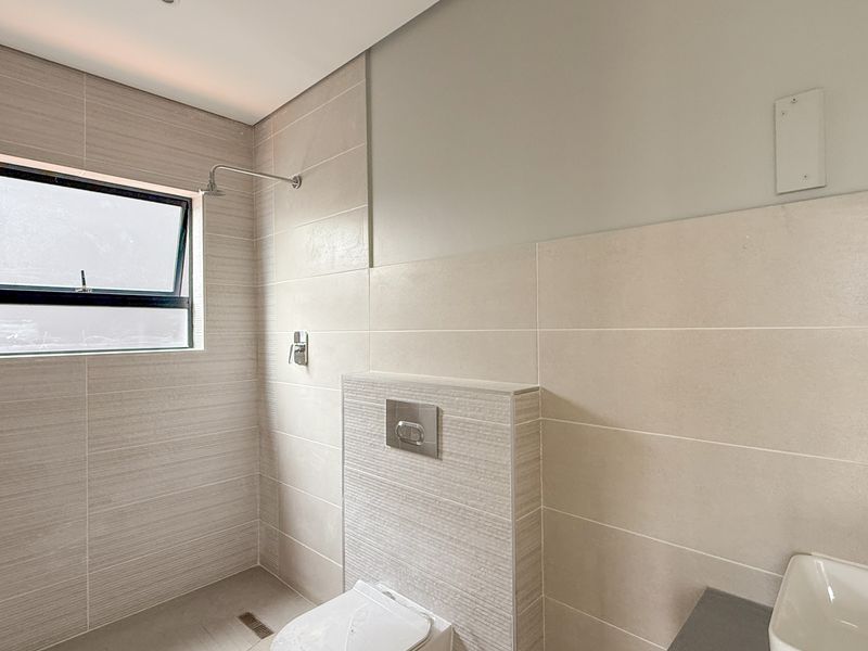 Welcome Home to Palm Lakes Estate - Photo 8