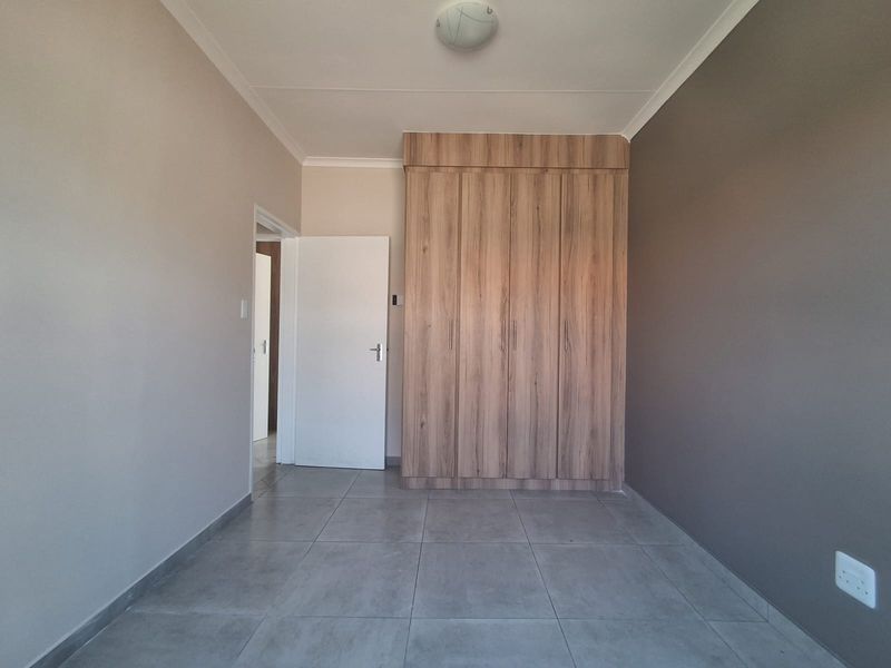 Be the 1st owner,  Newly built 2 bedroom Townhouse in  Riversdale, Meyerton. - Photo 6