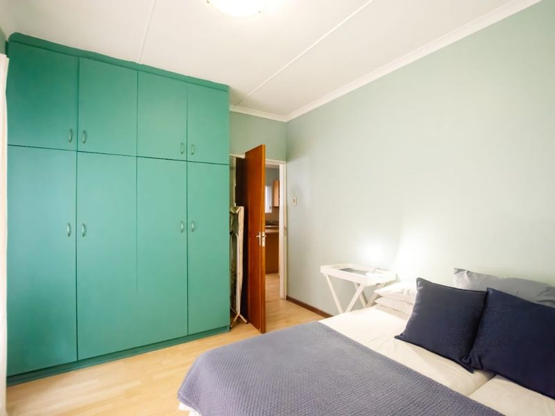 Coastal Comfort Steps from Albatros Beach – Jeffreys Bay - Photo 10