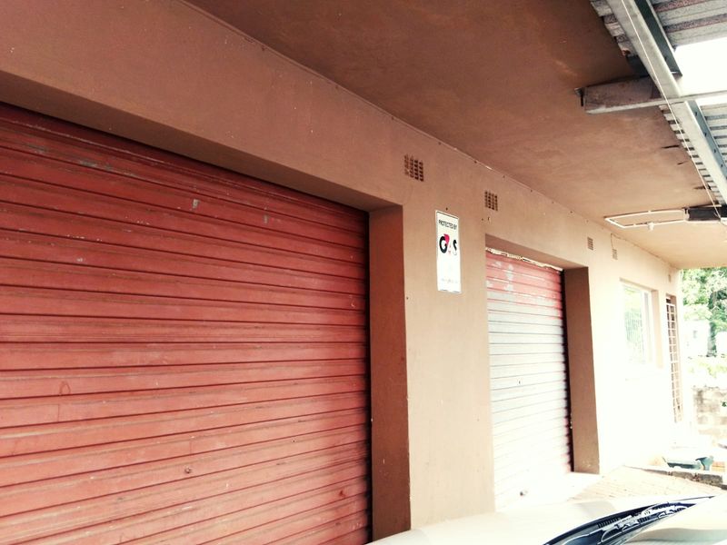 Magnificent 3-Bedroom Home with Flatlet - Photo 5