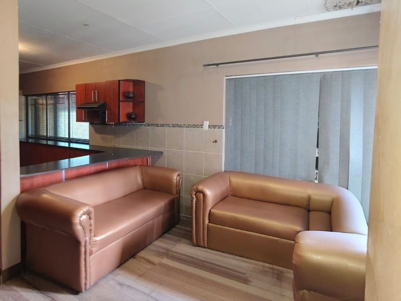 Magnificent Family Home with Endless Potential – Sasolburg - Photo 3