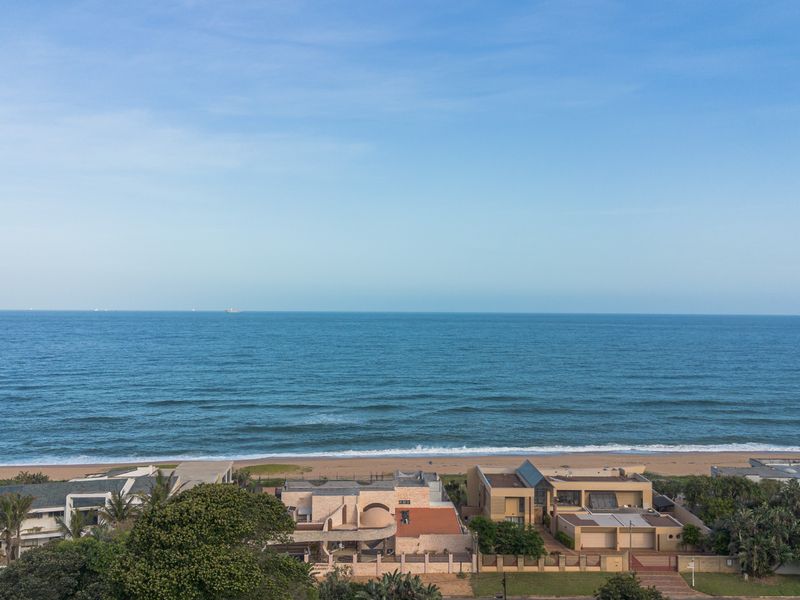 Breathtaking Sea Views | Spacious Home in Umhlanga Rocks - Photo 2