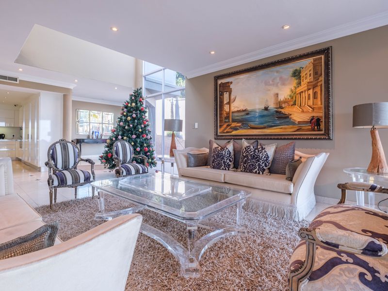 Breathtaking Sea Views | Spacious Home in Umhlanga Rocks - Photo 8