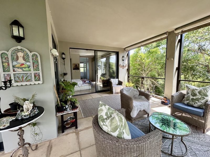 Light-filled home in Sandwood Hills - Photo 4