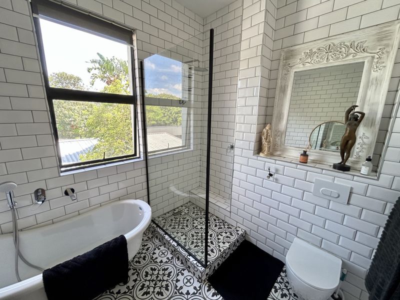 Light-filled home in Sandwood Hills - Photo 8