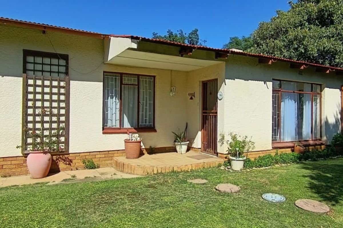 This neat and well-maintained home offers comfortable living with plenty of space - Photo 3