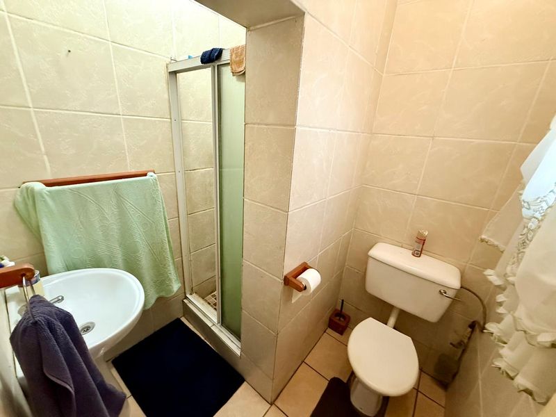 Cosy 2-Bedroom Home for Sale in Rothdene, Meyerton! - Photo 4