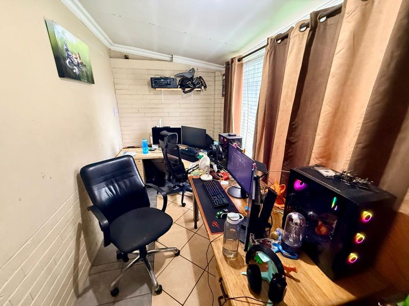 Cosy 2-Bedroom Home for Sale in Rothdene, Meyerton! - Photo 8