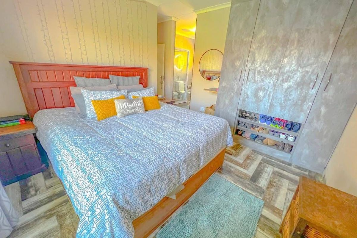 Absolute Stunning Townhouse for Sale in Sasolburg! - Photo 4