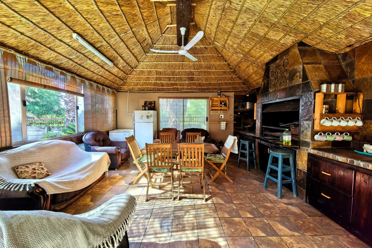 Exceptional Family Home with Premium Features & Outstanding Entertainment Spaces in Sasolburg - Photo 5