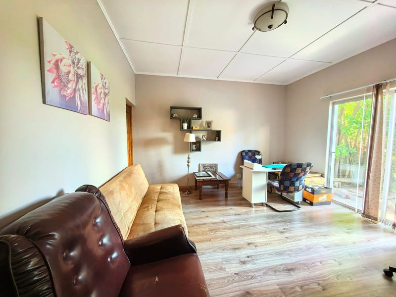 Exceptional Family Home with Premium Features & Outstanding Entertainment Spaces in Sasolburg - Photo 8