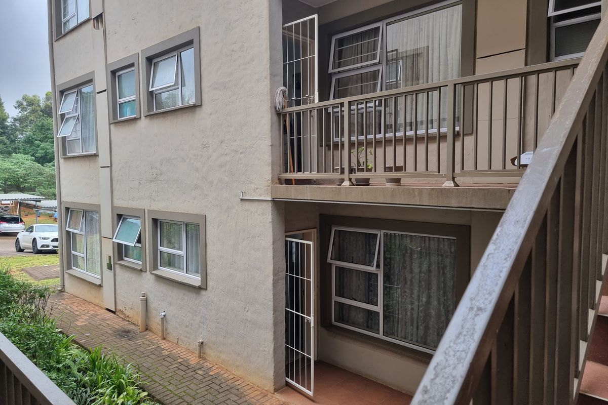 Apartment For Sale - Photo 2