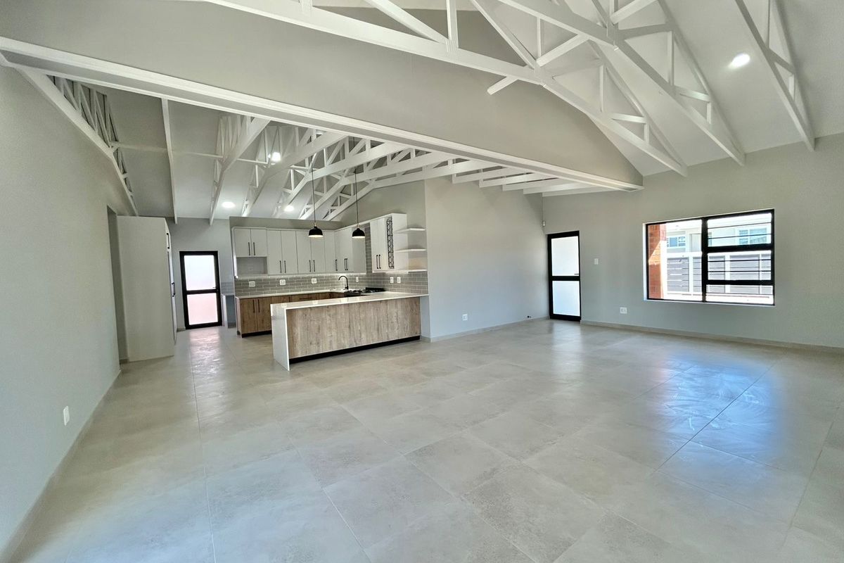 Contemporary Comfort on a Generous Stand - Photo 4