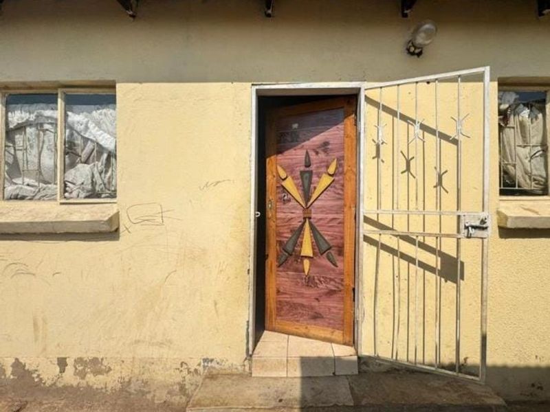 House For Sale In Alberton - Photo 2