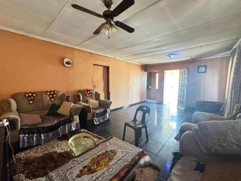 House For Sale In Alberton - Photo 9