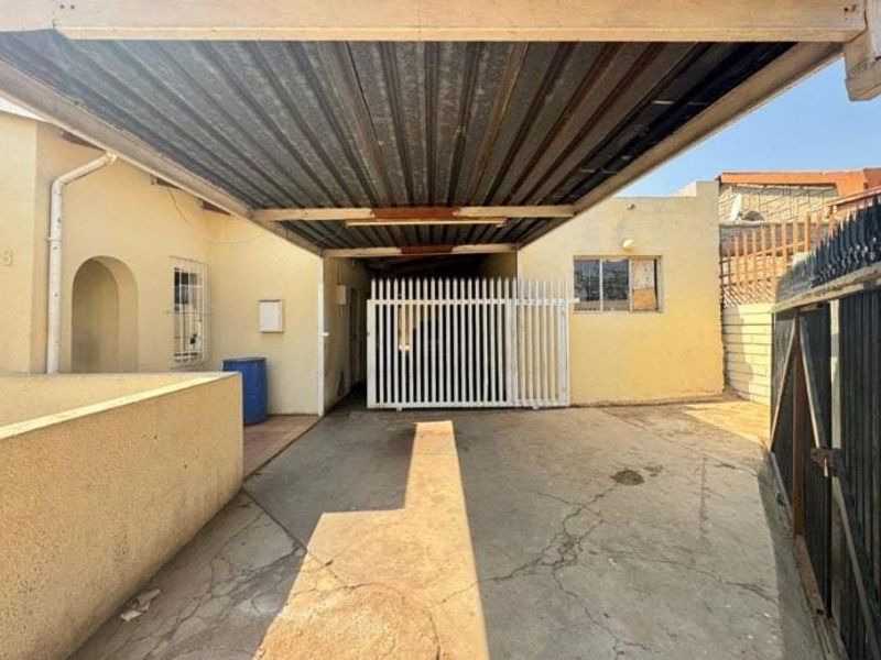 House For Sale In Alberton - Photo 8