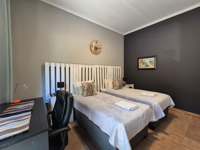 !Perfect Guesthouse that could be YOURS! - Photo 7