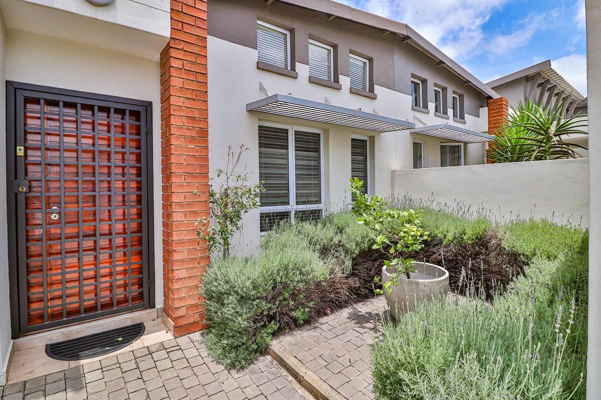 2 Bedroomed Townhouse at Retirement Village in Broadacres - Photo 5