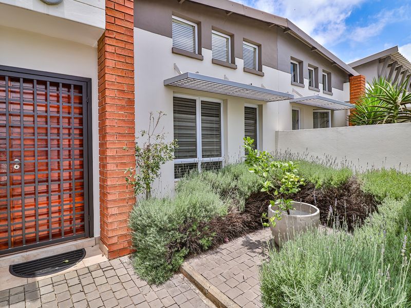 2 Bedroomed Townhouse at Retirement Village in Broadacres - Photo 5