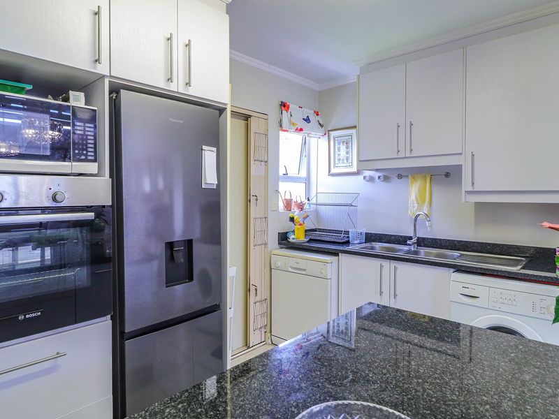 2 Bedroomed Townhouse for sale in Broadacres - Photo 6