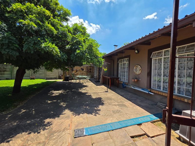 Beautiful 3-Bedroom House for Sale in Sasolburg! - Photo 4