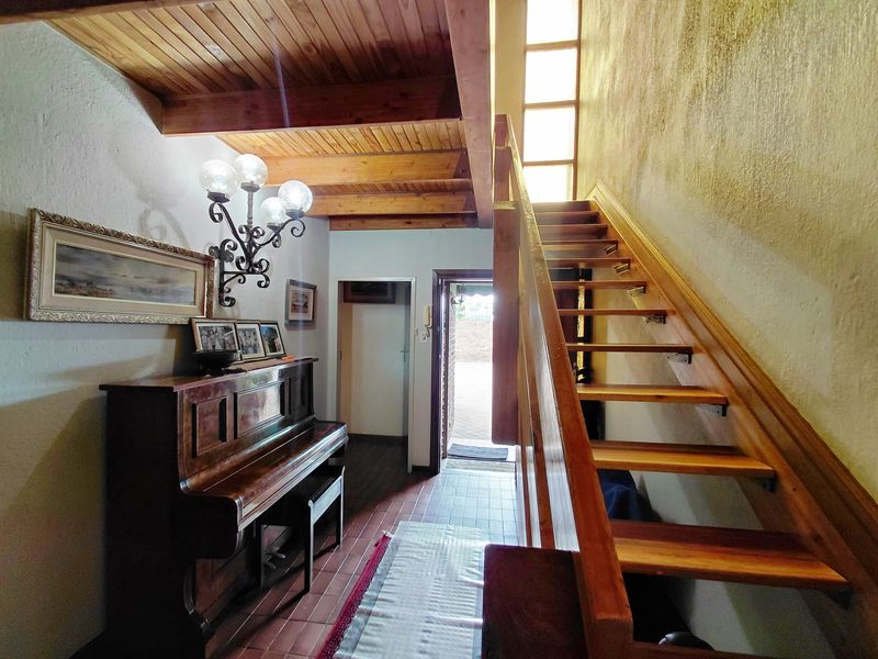 A Spacious & Stylish 5-Bedroom Family Retreat in Polokwane - Photo 6