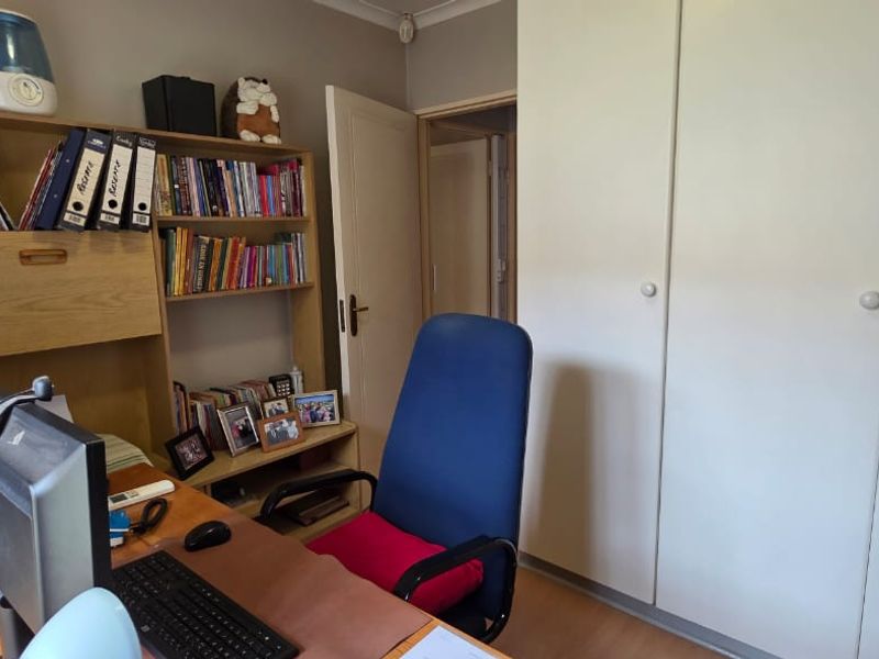 Immaculate 3-Bedroom Unit in a Secure Sectional Title Complex - Photo 6