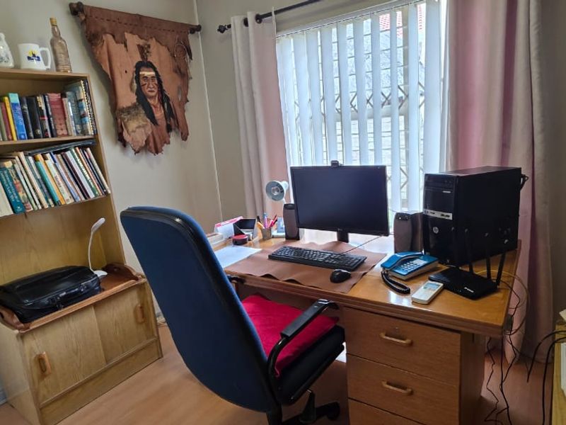 Immaculate 3-Bedroom Unit in a Secure Sectional Title Complex - Photo 5