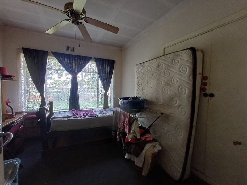 Solid, income-generating property in the heart of Strubenvale. - Photo 9