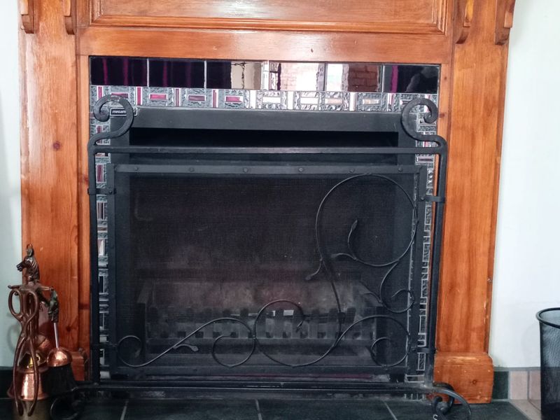 A True Jewel of a Family Home in Secunda - Photo 5