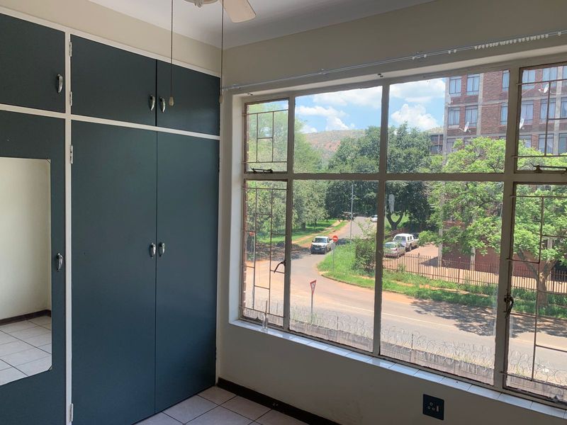 Two Bedroom Rental: Utilities Included, Prepaid Electricity - Photo 8