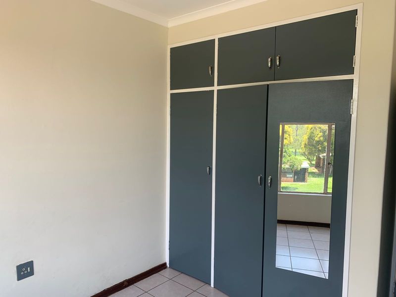 Two Bedroom Rental: Utilities Included, Prepaid Electricity - Photo 7