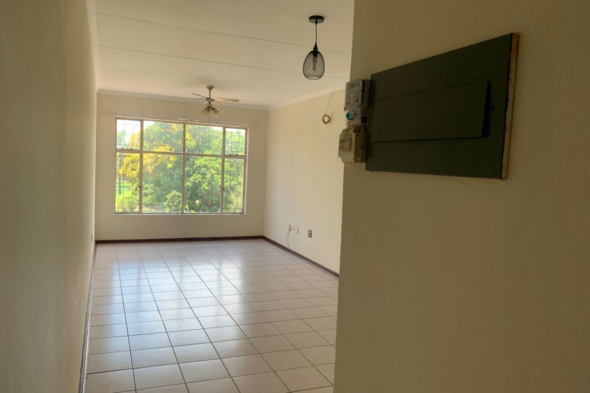Two Bedroom Rental: Utilities Included, Prepaid Electricity - Photo 4