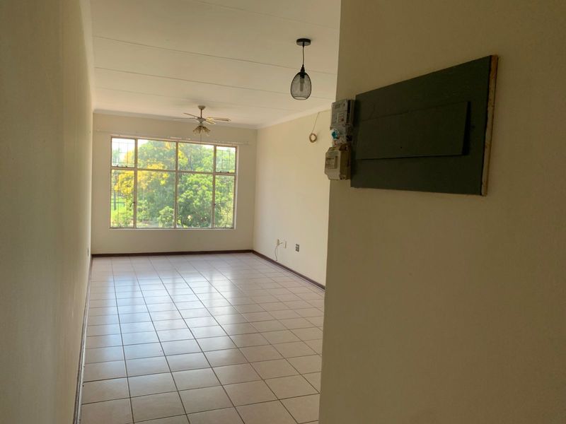 Two Bedroom Rental: Utilities Included, Prepaid Electricity - Photo 4