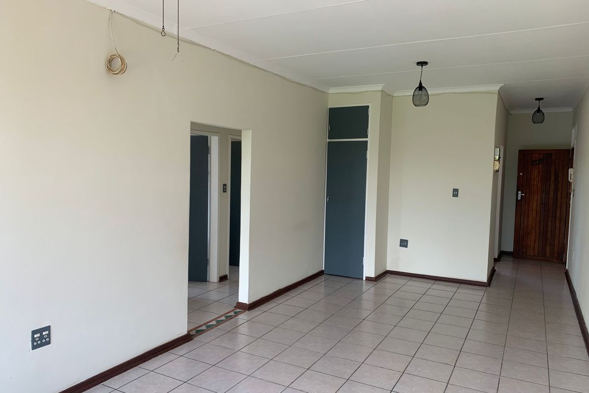 Two Bedroom Rental: Utilities Included, Prepaid Electricity - Photo 5