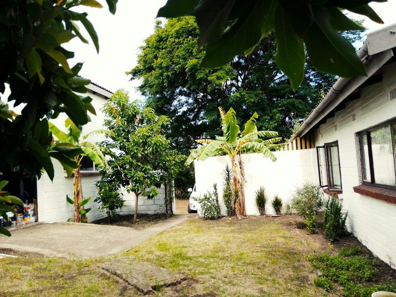 Convenient & Cozy house - Photo 2
