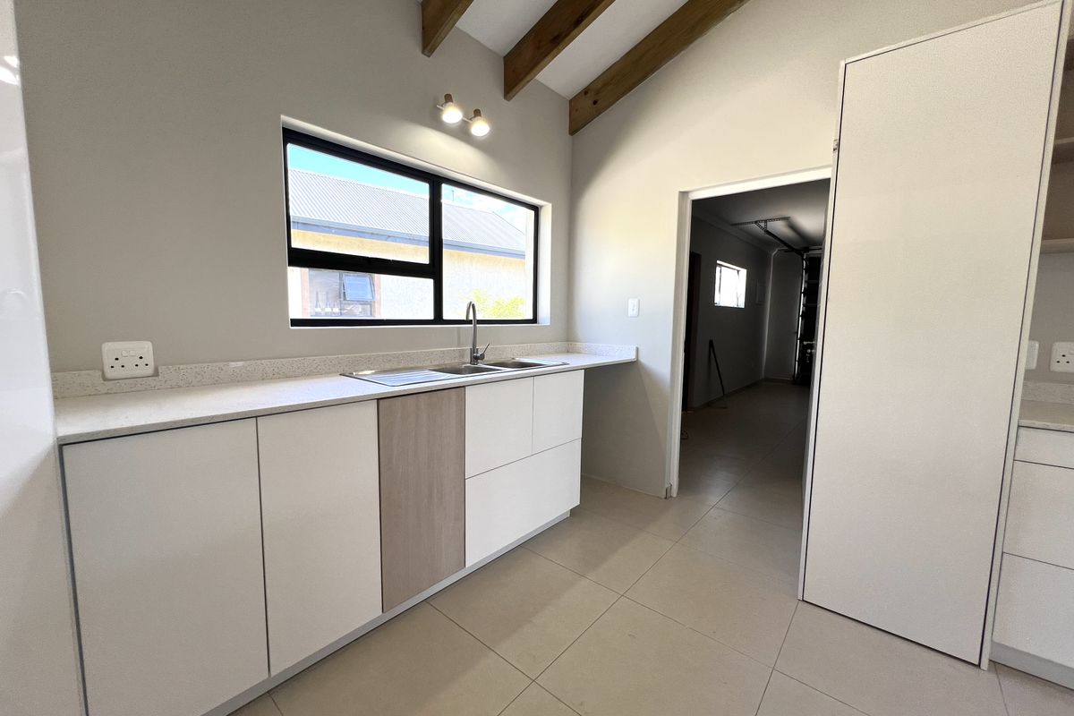 Family Home on Green Belt - Photo 5