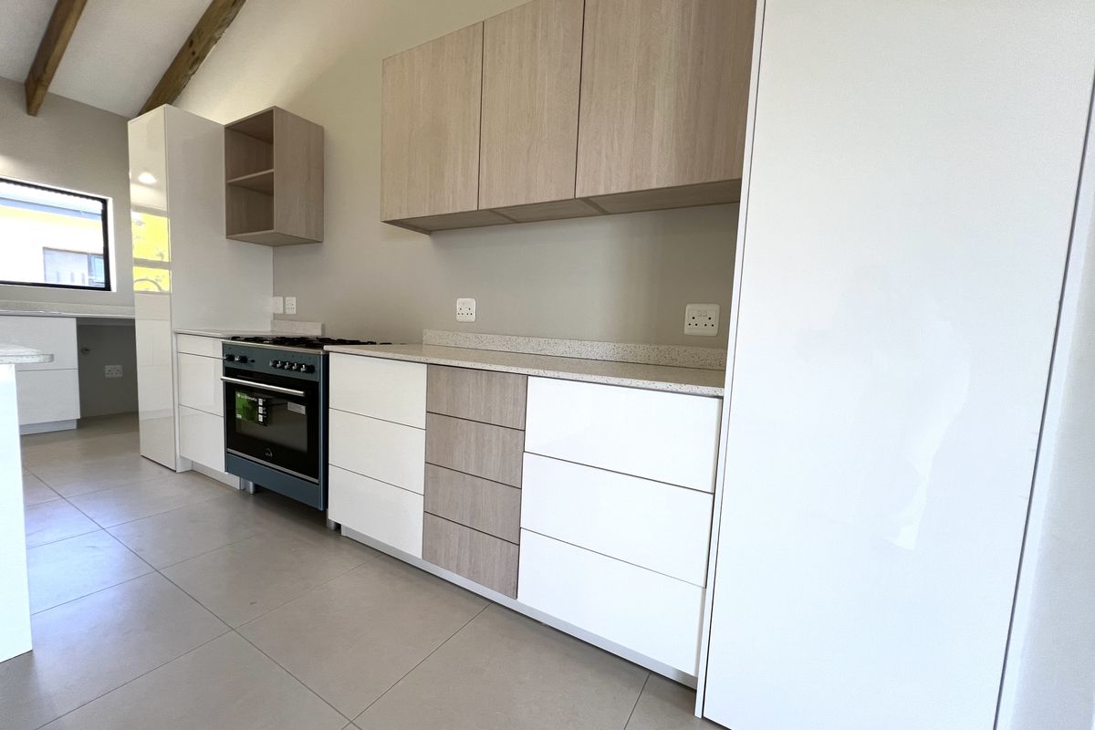 Family Home on Green Belt - Photo 2