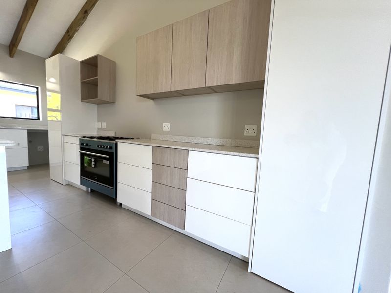 Family Home on Green Belt - Photo 2