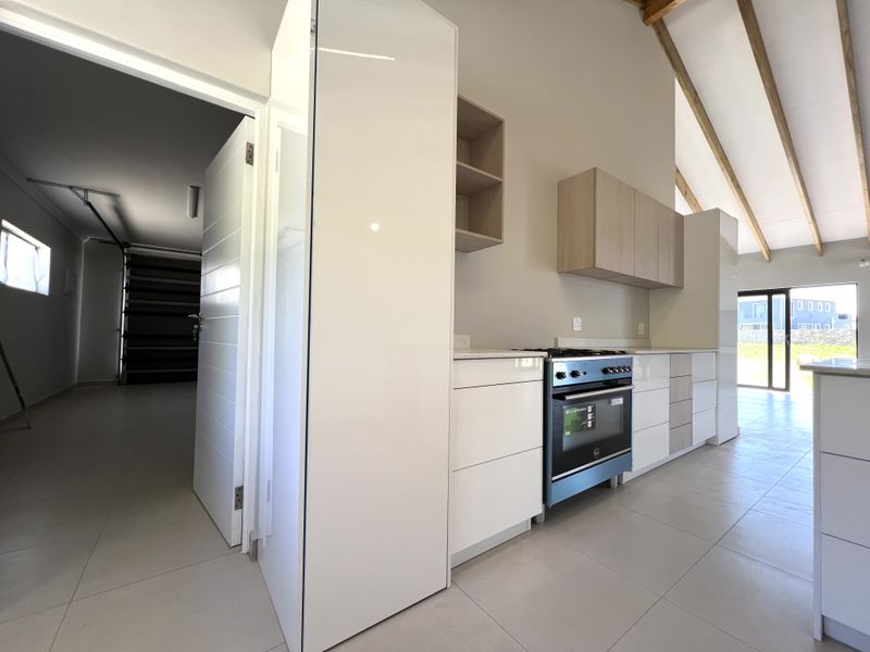 Family Home on Green Belt - Photo 3