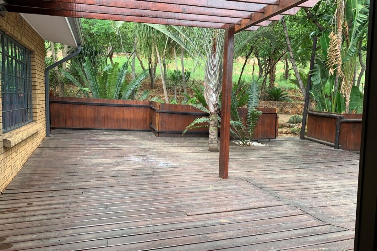 Elevated Bushveld Living with Panoramic Mountain Views – Kranspoort Vakansiedorp - Photo 5