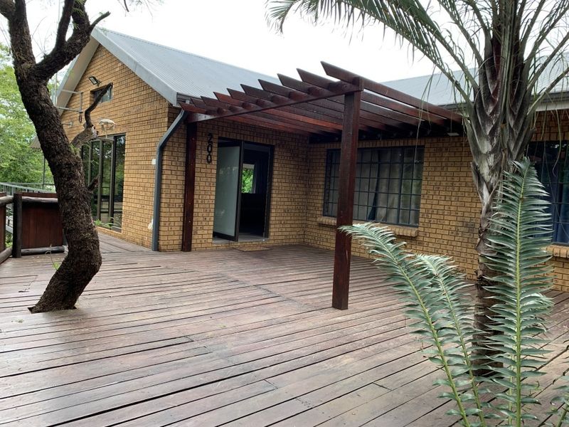 Elevated Bushveld Living with Panoramic Mountain Views – Kranspoort Vakansiedorp - Photo 2