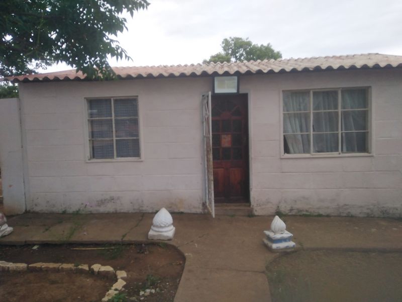 Bargain Rosedale Home – Only R320,000! - Photo 2