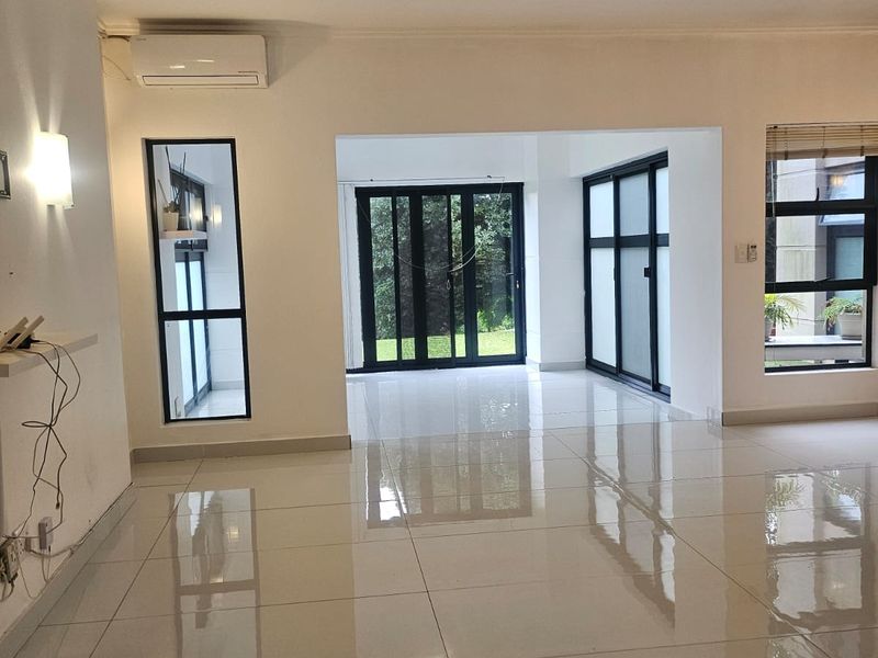 Palm Lakes townhouse investment - Photo 7